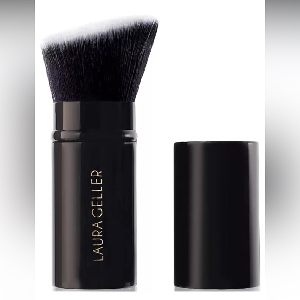 Laura Geller Beauty Retractable Angled Kabuki Brush New in Package